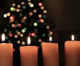 Adventstiden'Advent' kommer af det latinske ’Adventus Domini’, der betyder ’Herrens komme’, og 1. søndag i advent, hvor kirkåret starter, og de følge 3 søndage i advent er ventetiden og forberedelsen til Jesu fødsel d. 25. december. Mange kender de faste juletraditioner, der er knyttet til adventstiden, fx kalenderlys – og gaver, adventskrans, juleklip, julefrokoster osv.   Men de fire søndage i advent er naturligvis også vigtige søndage i landets kirker, hvor temaet for prædikenteksterne er Jesu komme. Find prædikener fra adventstiden i vores samling:> 1. søndag i advent  > 2. søndag i advent> 3. søndag i advent> 4. søndag i advent